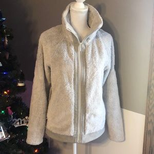 The North Face women’s lightweight jacket